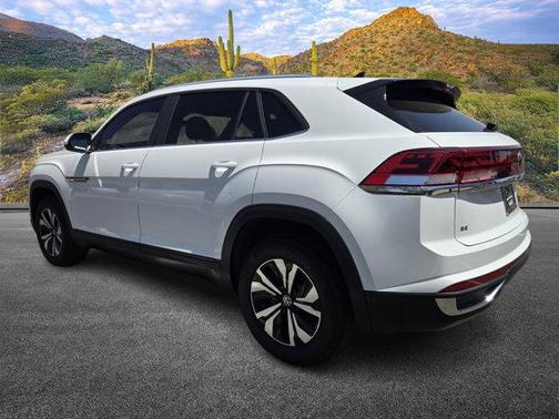 2024 Volkswagen Atlas Cross Sport 2.0T SE