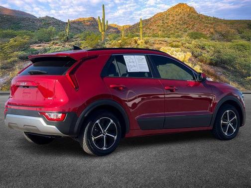 2024 Kia Niro LX