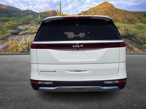 2022 Kia Carnival SX