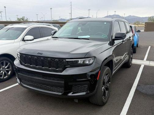 2023 Jeep Grand Cherokee L Laredo