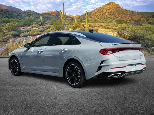 2022 Kia K5 GT-Line