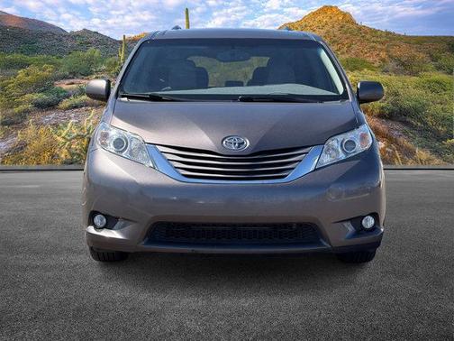 2015 Toyota Sienna 