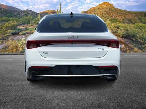 2022 Kia K5 EX