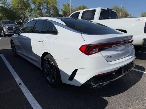 2022 Kia K5 EX