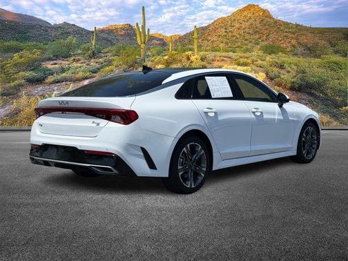 2022 Kia K5 EX