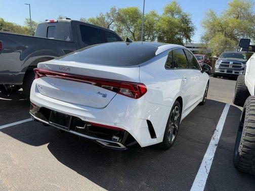 2022 Kia K5 EX