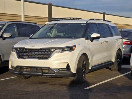 2024 Kia Carnival SX