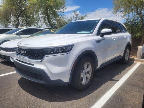2022 Kia Sorento LX