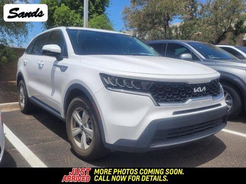 2022 Kia Sorento LX