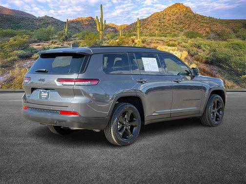 2021 Jeep Grand Cherokee L Laredo