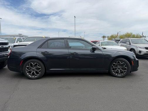 2018 Chrysler 300 S