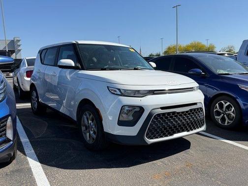 2022 Kia Soul LX