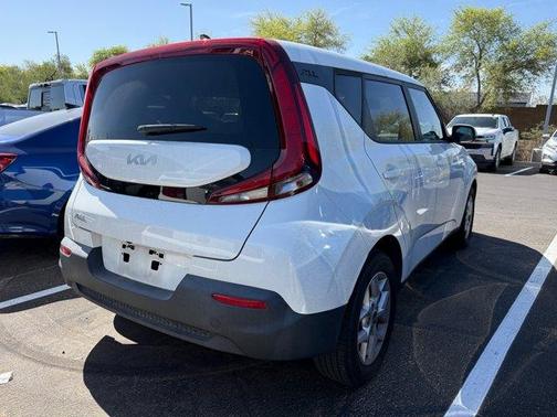 2022 Kia Soul LX