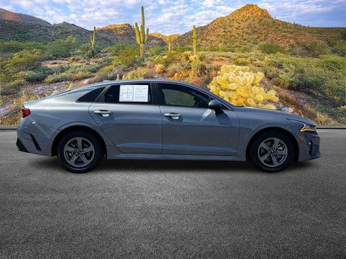 2021 Kia K5 LXS