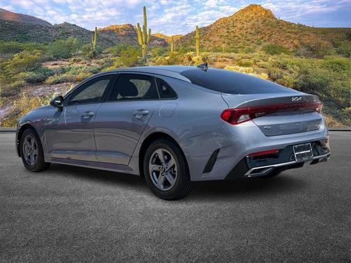 2022 Kia K5 LXS