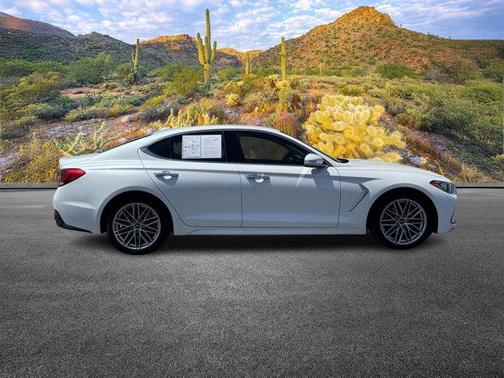 2020 Genesis G70 2.0T