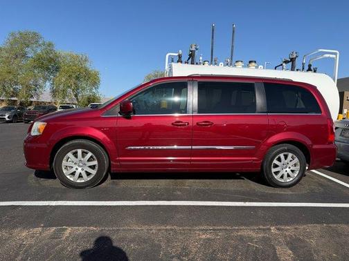 2014 Chrysler Town & Country Touring