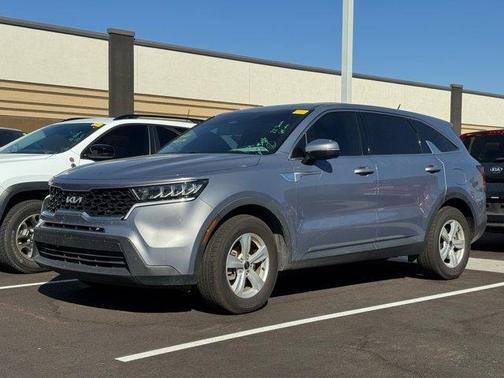 2022 Kia Sorento LX