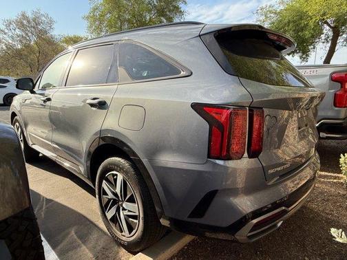 2023 Kia Sorento S