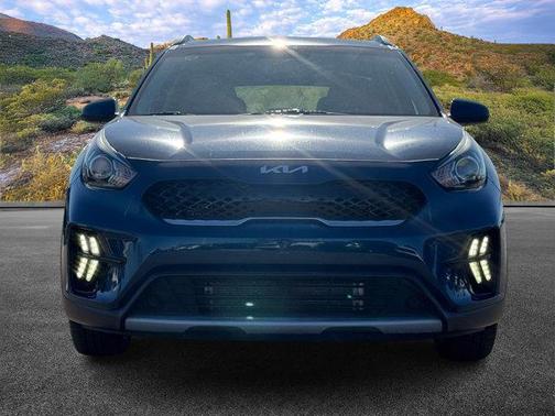 2022 Kia Niro LX