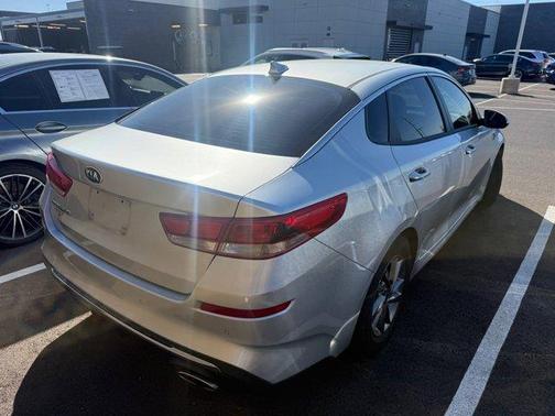 2019 Kia Optima LX