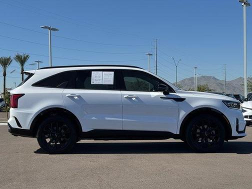 2023 Kia Sorento SX