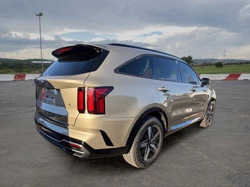 Crystal Beige 2021 Kia Sorento S