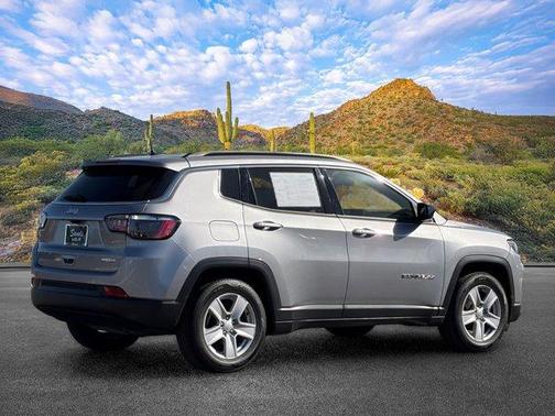 Billet Silver Metallic Clearcoat 2022 Jeep Compass Latitude
