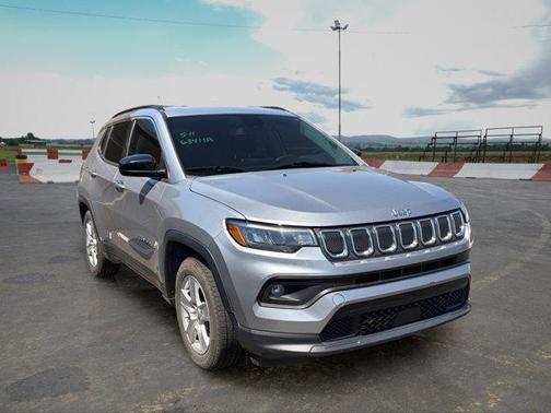 Billet Silver Metallic Clearcoat 2022 Jeep Compass Latitude