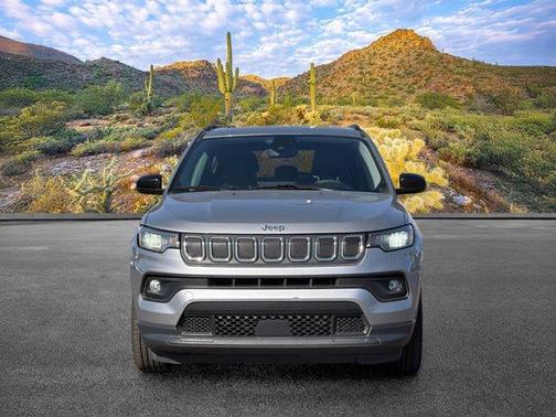 Billet Silver Metallic Clearcoat 2022 Jeep Compass Latitude