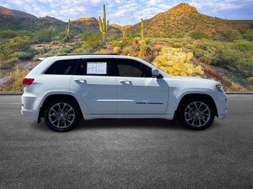 2020 Jeep Grand Cherokee Summit
