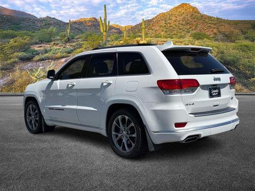 2020 Jeep Grand Cherokee Summit