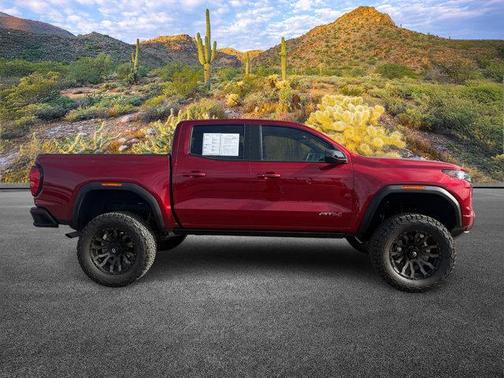 2023 GMC Canyon AT4