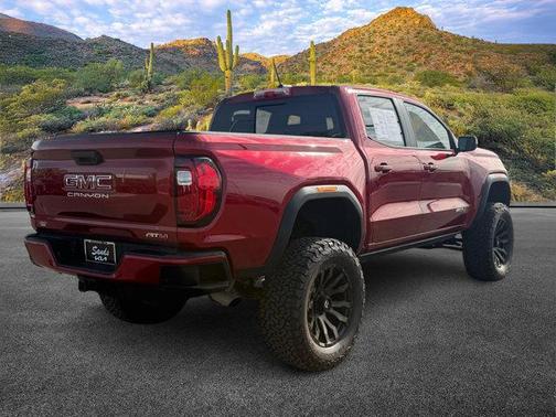 2023 GMC Canyon AT4