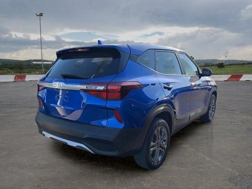 Neptune Blue 2023 Kia Seltos LX