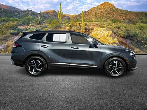 2023 Kia Sportage Hybrid LX
