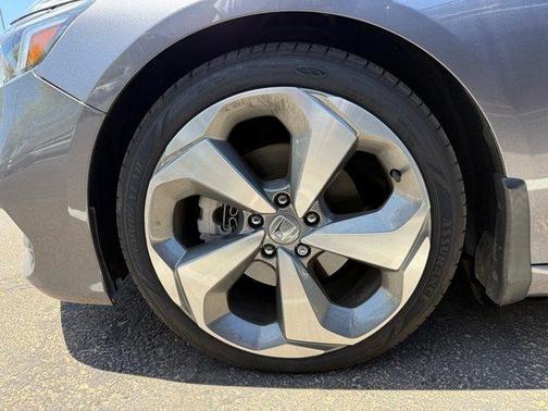 2019 Honda Accord Touring 2.0T