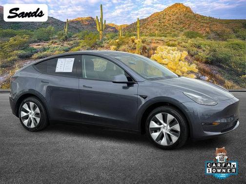 2023 Tesla Model Y Base