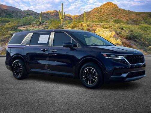 2023 Kia Carnival LX