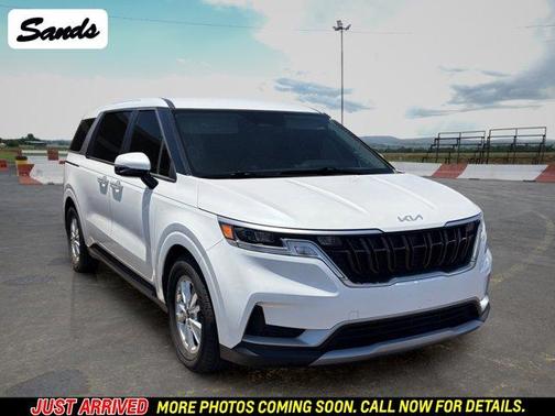 Snow White Pearl 2023 Kia Carnival LX