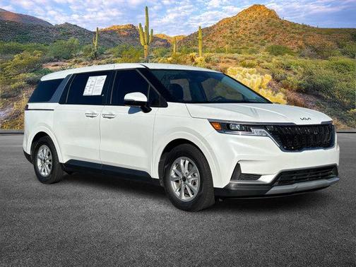 2024 Kia Carnival LX