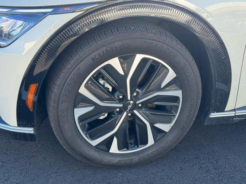 2022 Kia EV6 Wind
