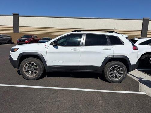 2022 Jeep Cherokee Trailhawk
