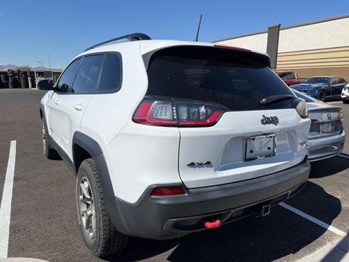 2022 Jeep Cherokee Trailhawk
