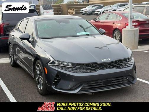 2022 Kia K5 EX