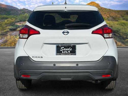 2020 Nissan Kicks S