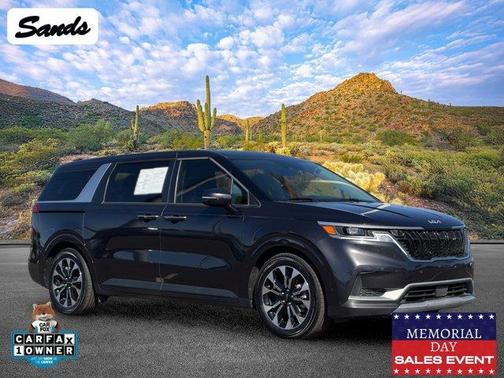 Metal 2024 Kia Carnival EX