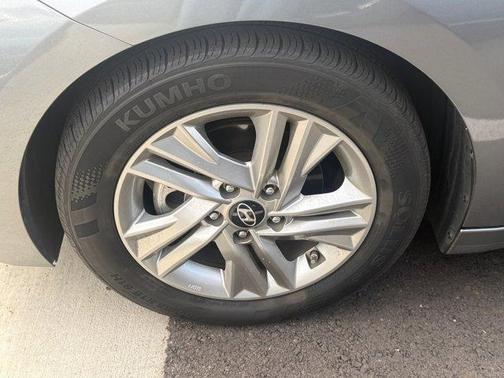 2019 Hyundai ELANTRA Value Edition