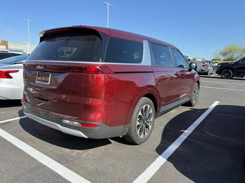 2023 Kia Carnival EX