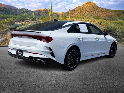 2022 Kia K5 GT-Line